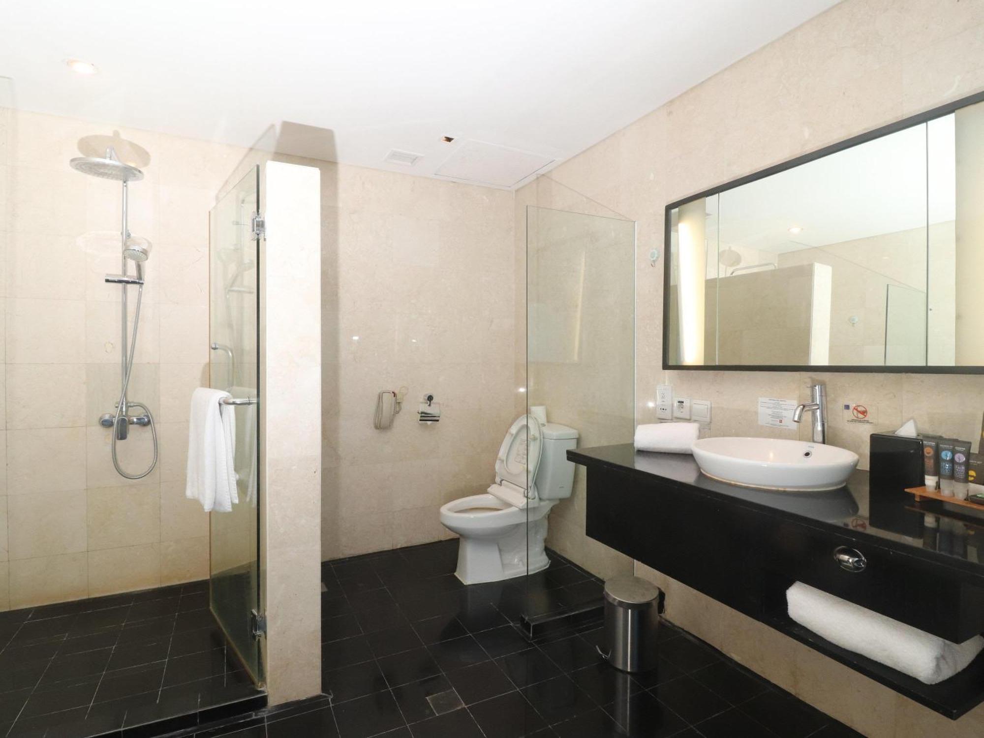 Junior King Suite